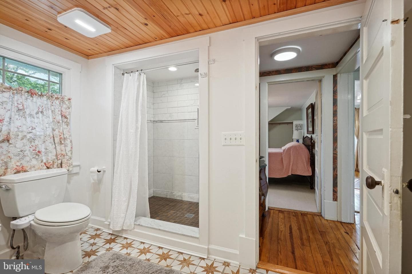 604 Martin Avenue photo 22