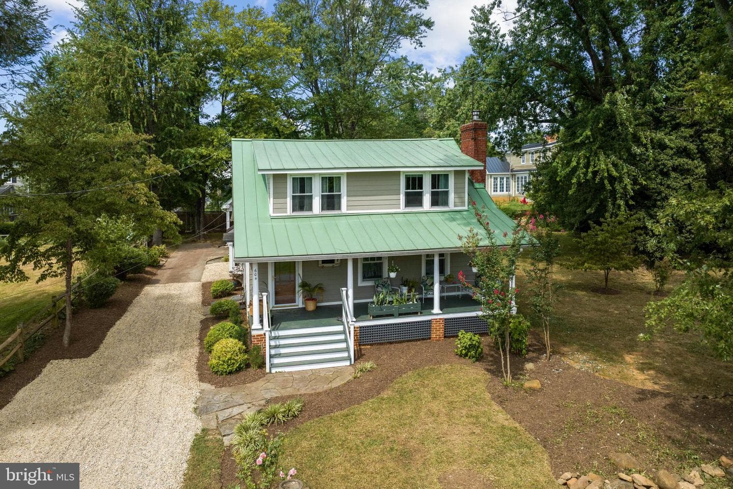 604 Martin Avenue photo 34
