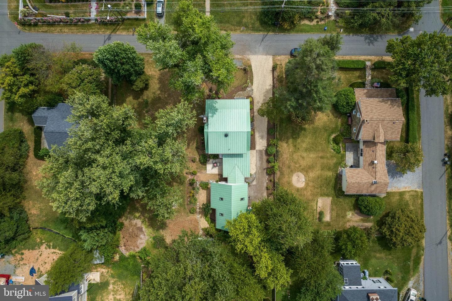 604 Martin Avenue photo 39