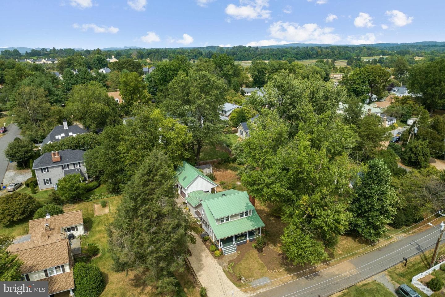 604 Martin Avenue photo 40