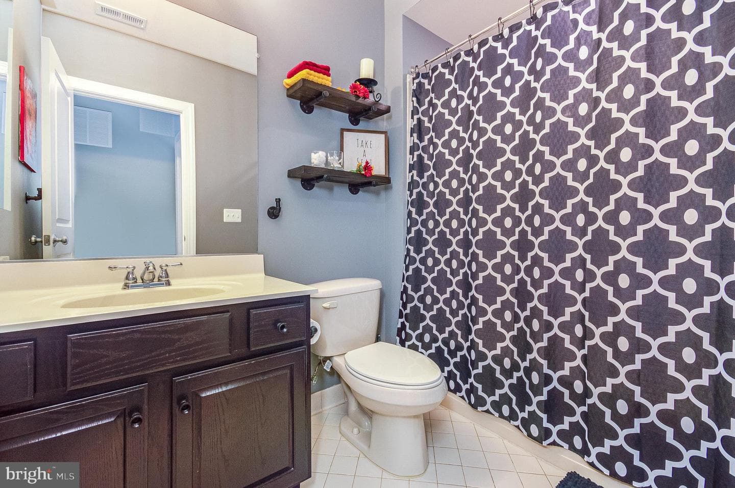 44622 Petersham Drive photo 32
