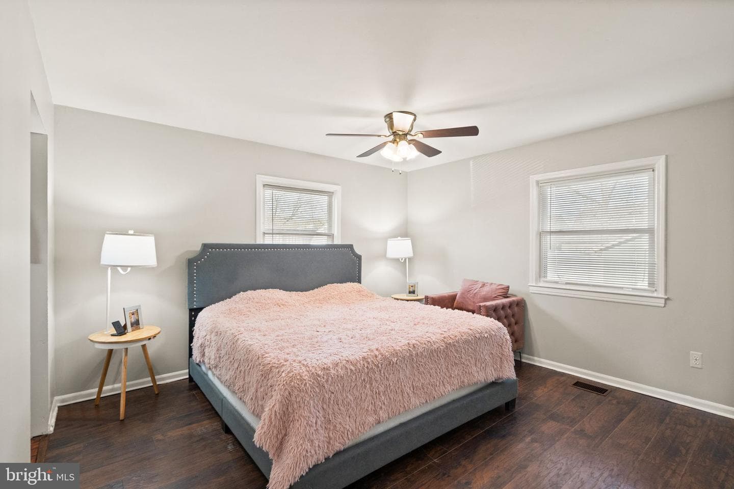 314 W Juniper Avenue photo 15