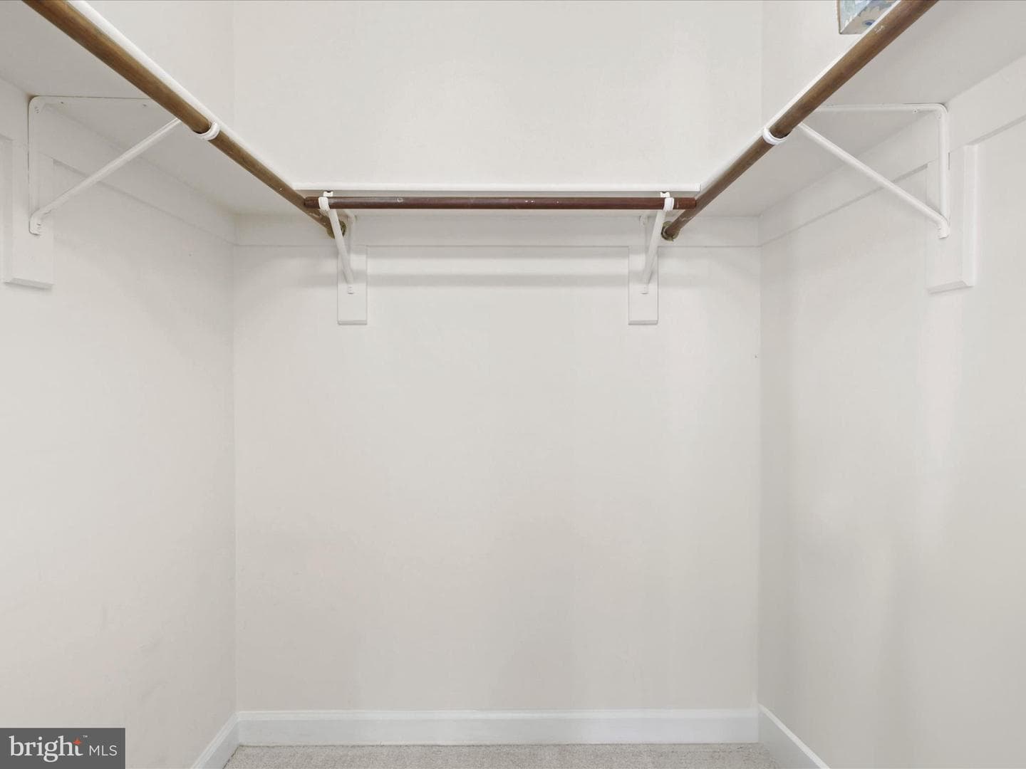20555 Warburton Bay Square photo 20