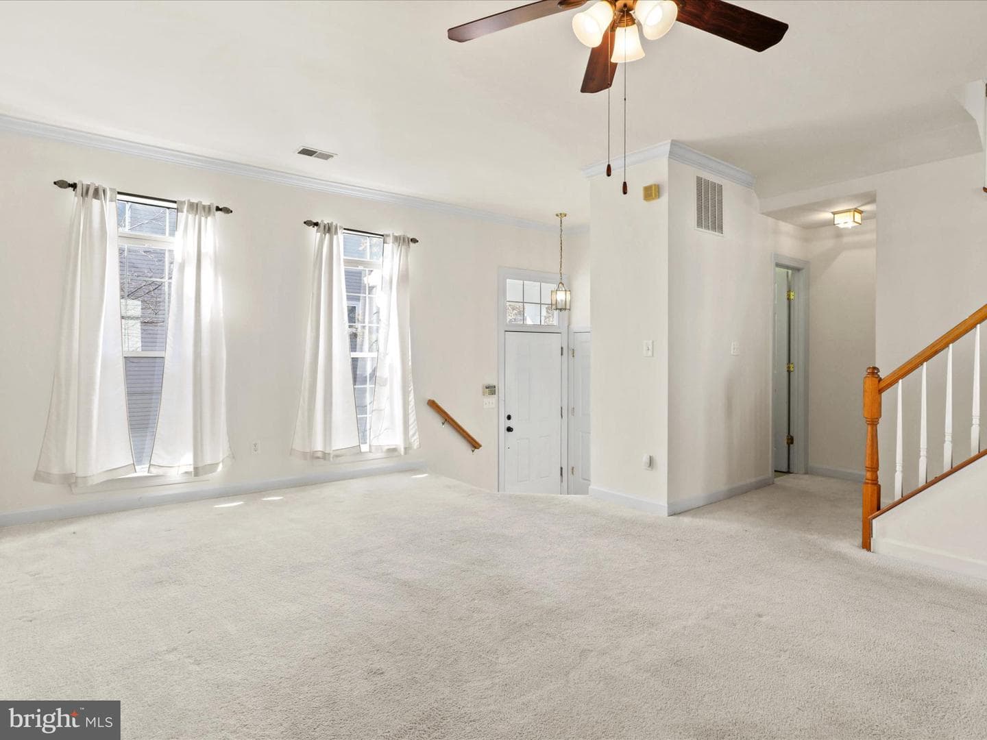 20555 Warburton Bay Square photo 6