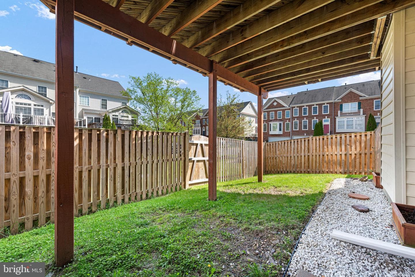 42698 Latrobe Street photo 35