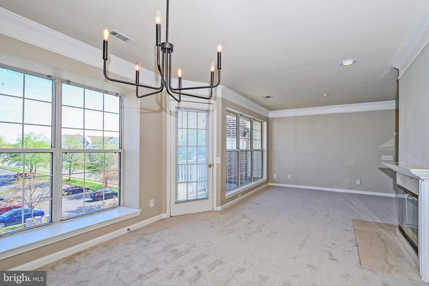 21841 Baldwin Square #301 photo 12