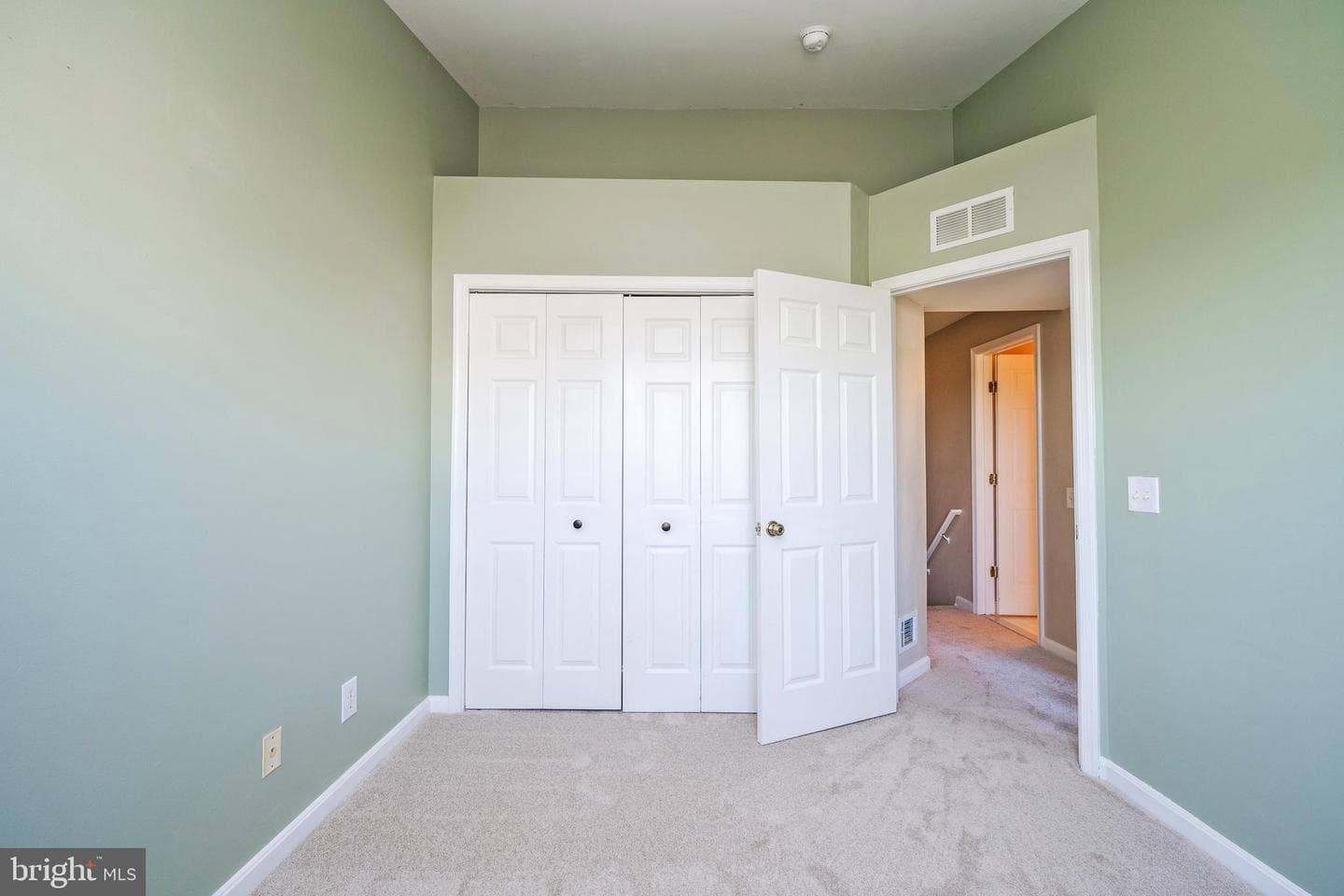 21841 Baldwin Square #301 photo 22