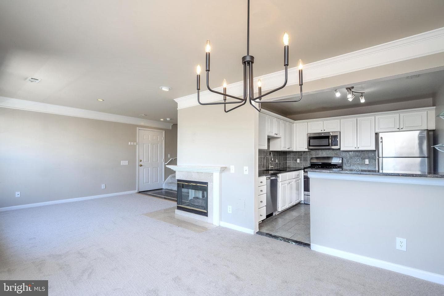 21841 Baldwin Square #301 photo 6