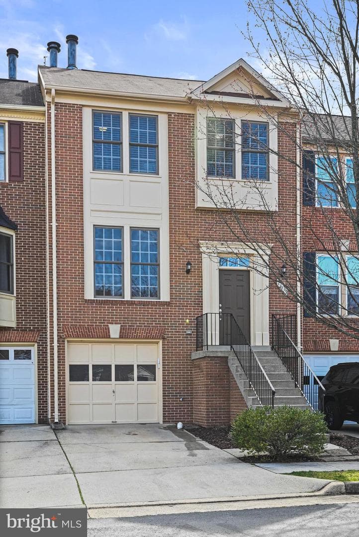 43439 Postrail Square photo 1