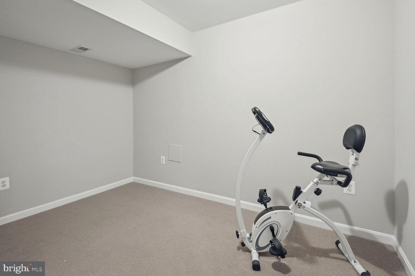 17346 Arrowood Place photo 37