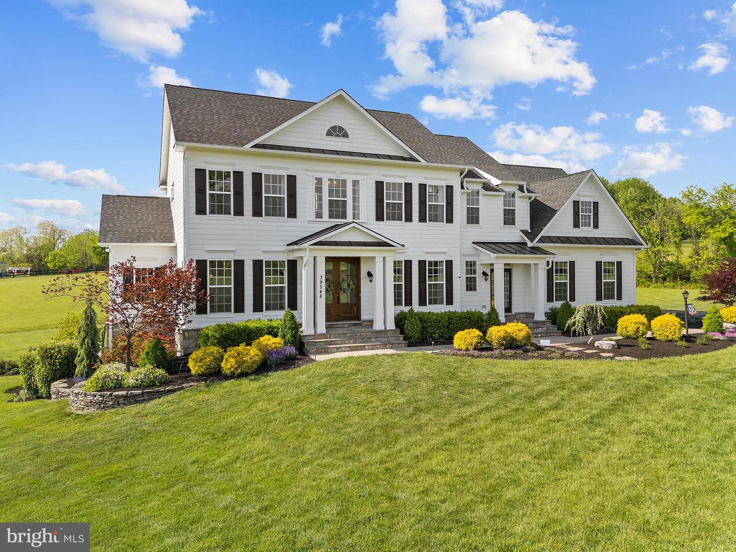 39548 Whispering Brook Place photo 3