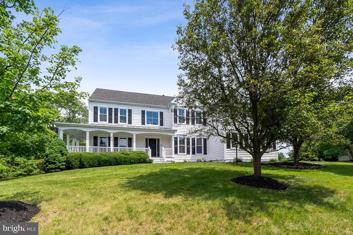 21440 Estate Place photo 1