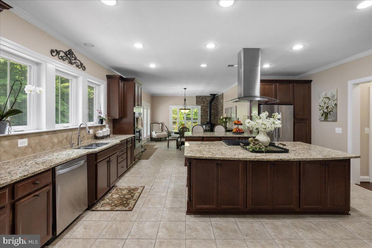 41633 Catoctin Springs Court photo 21