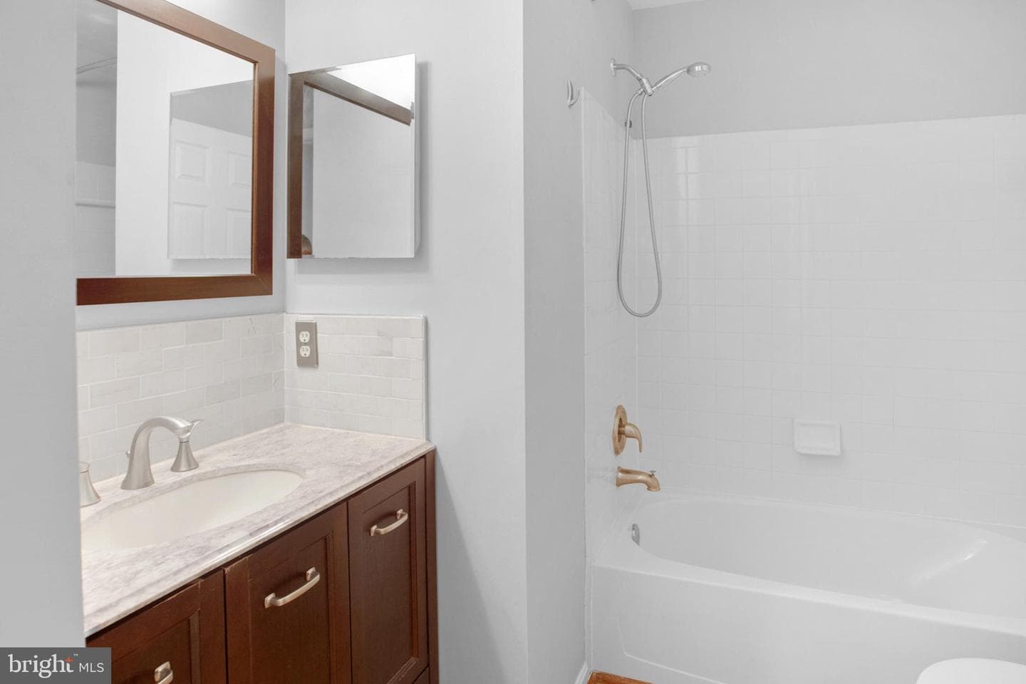 304 Lawford Drive SW photo 28