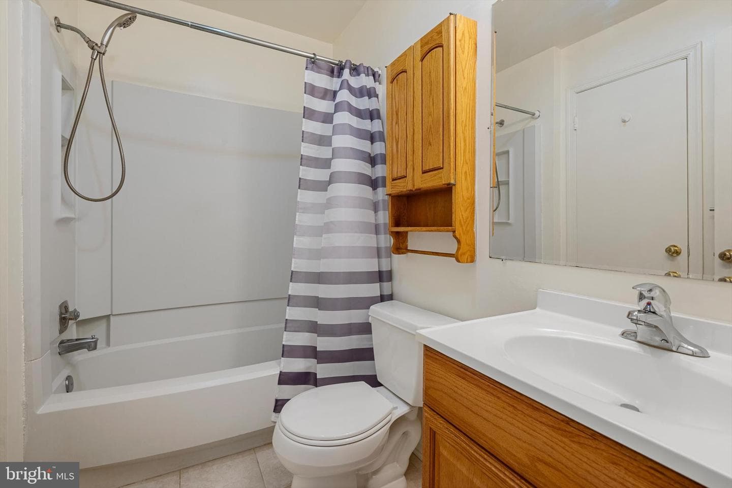 21 Berkeley Court photo 16
