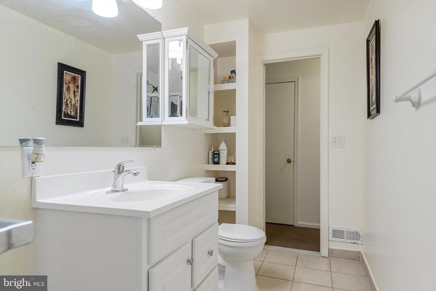 21 Berkeley Court photo 24