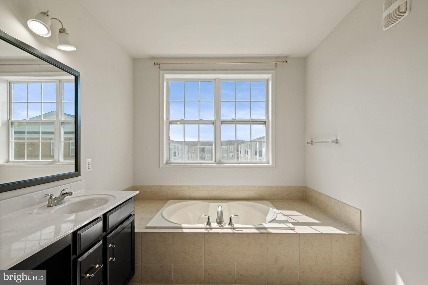 23491 Aldie Manor Terrace photo 24