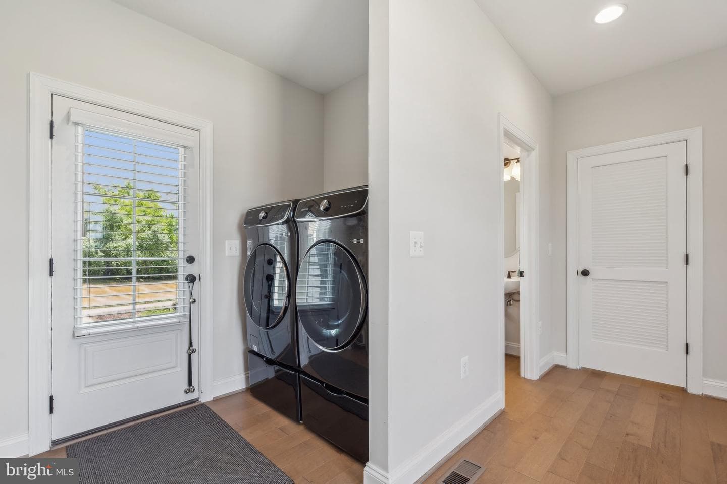 17691 Lakefield Road photo 26