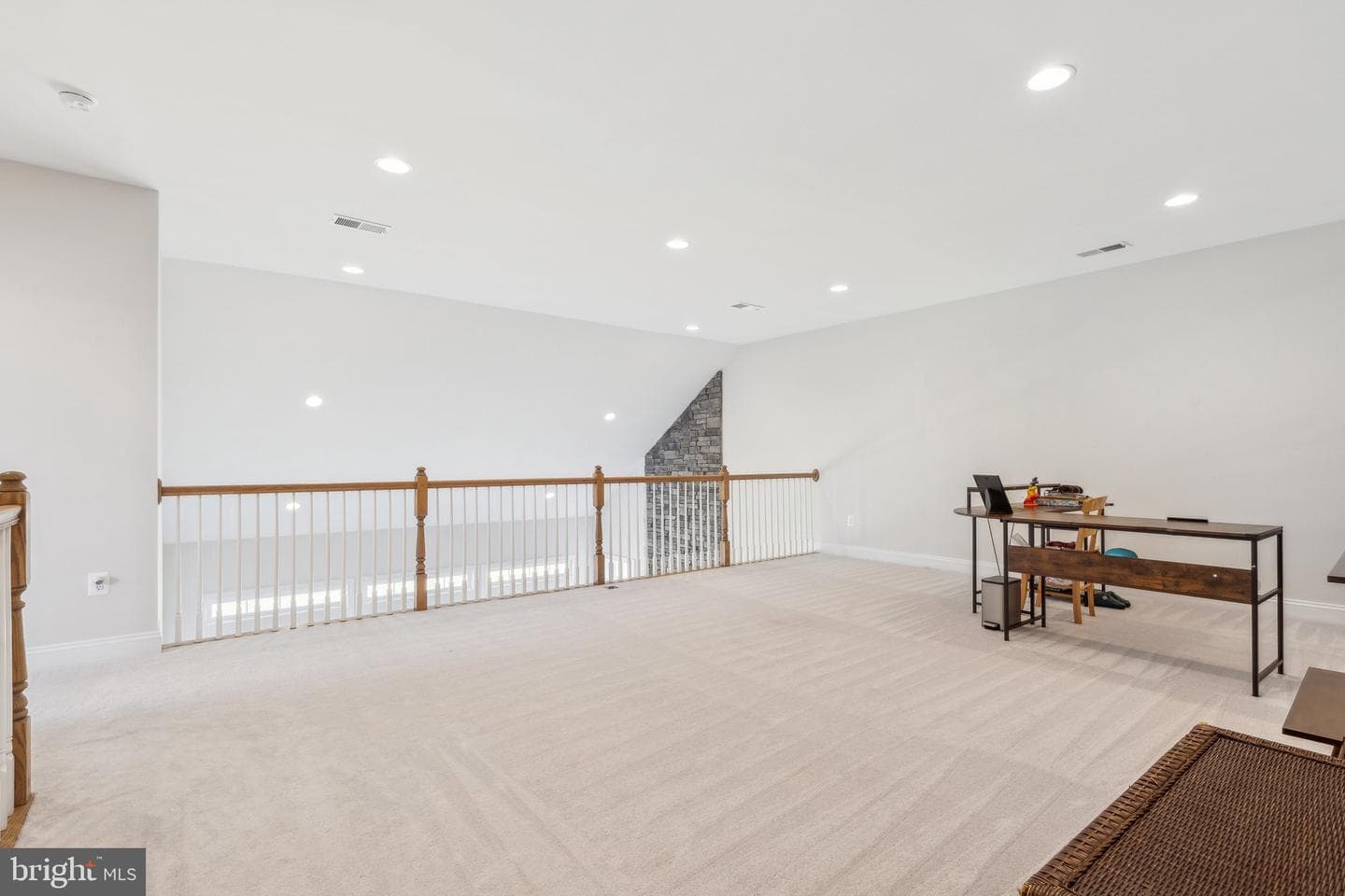17691 Lakefield Road photo 28