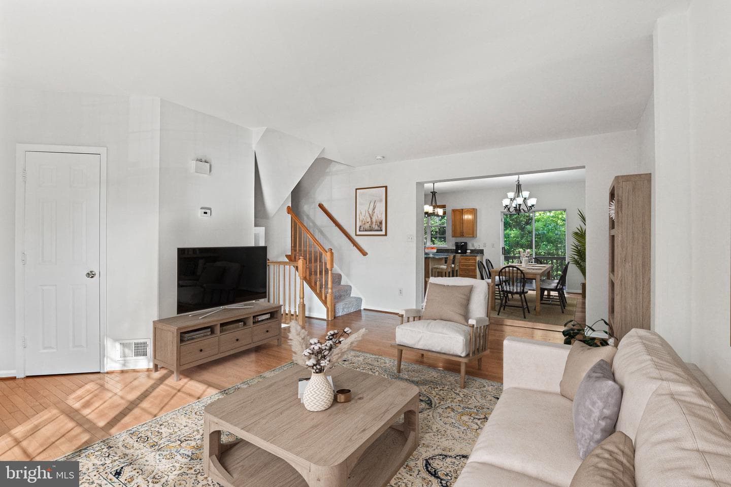46816 Lawnes Creek Terrace photo 5