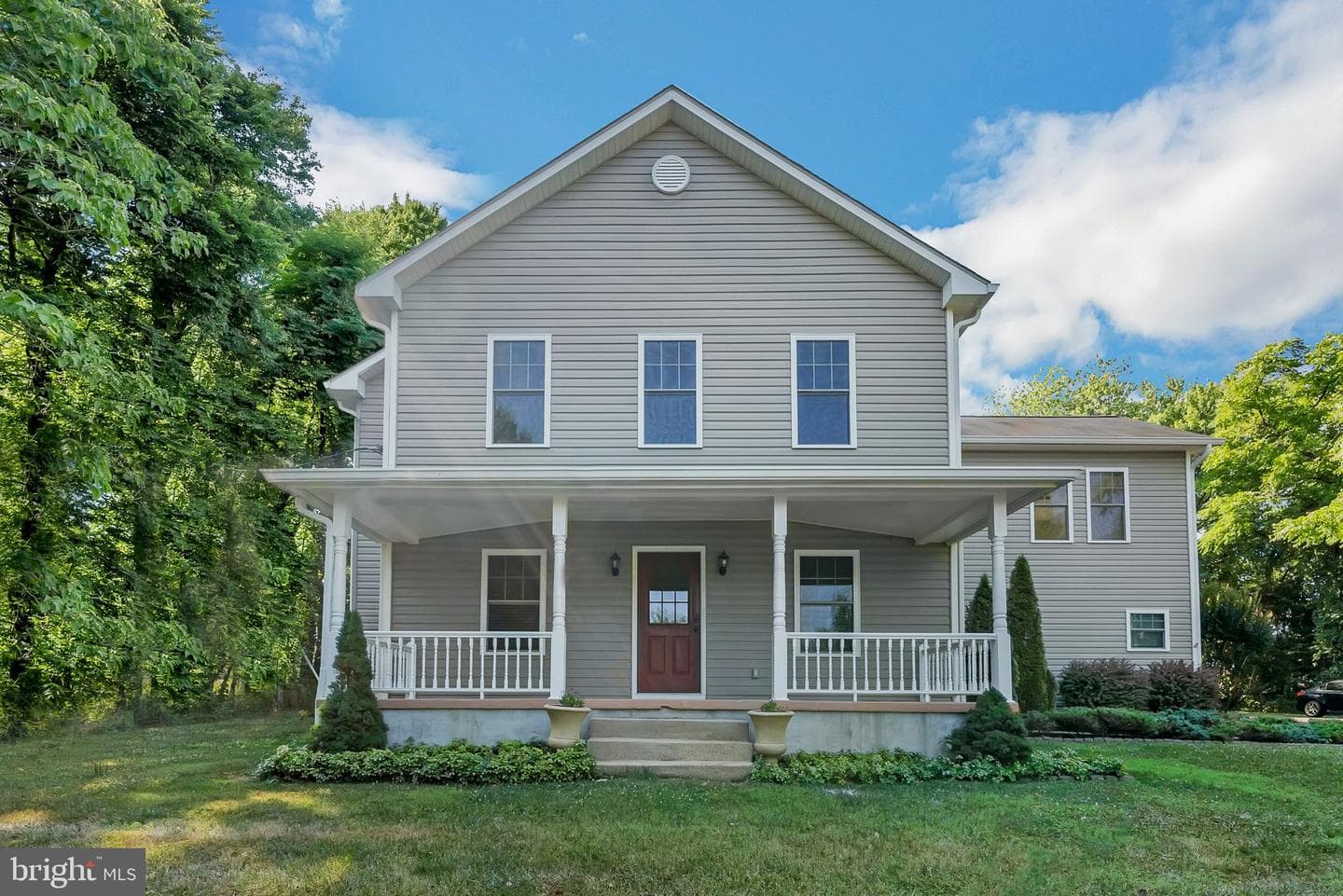 18944 Woodburn Road photo 2