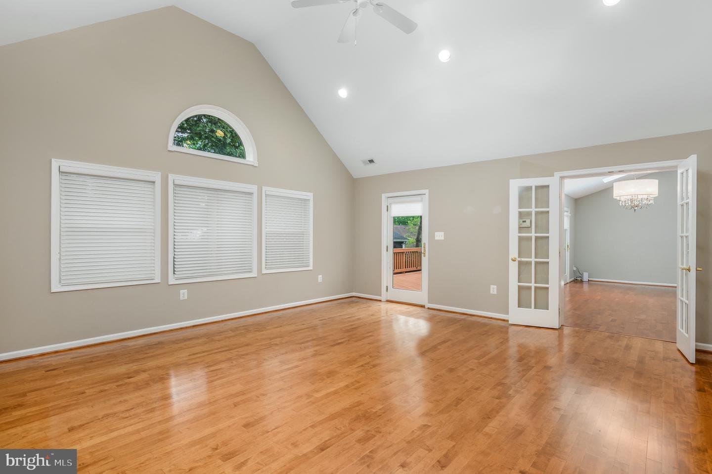 401 Spring Ridge Court photo 14
