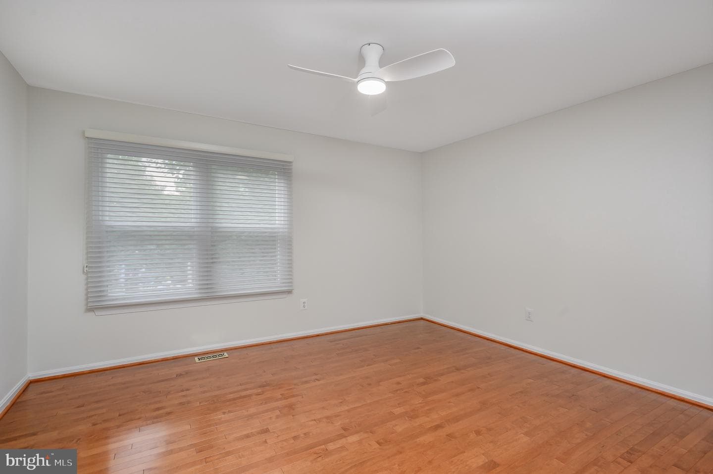 401 Spring Ridge Court photo 21