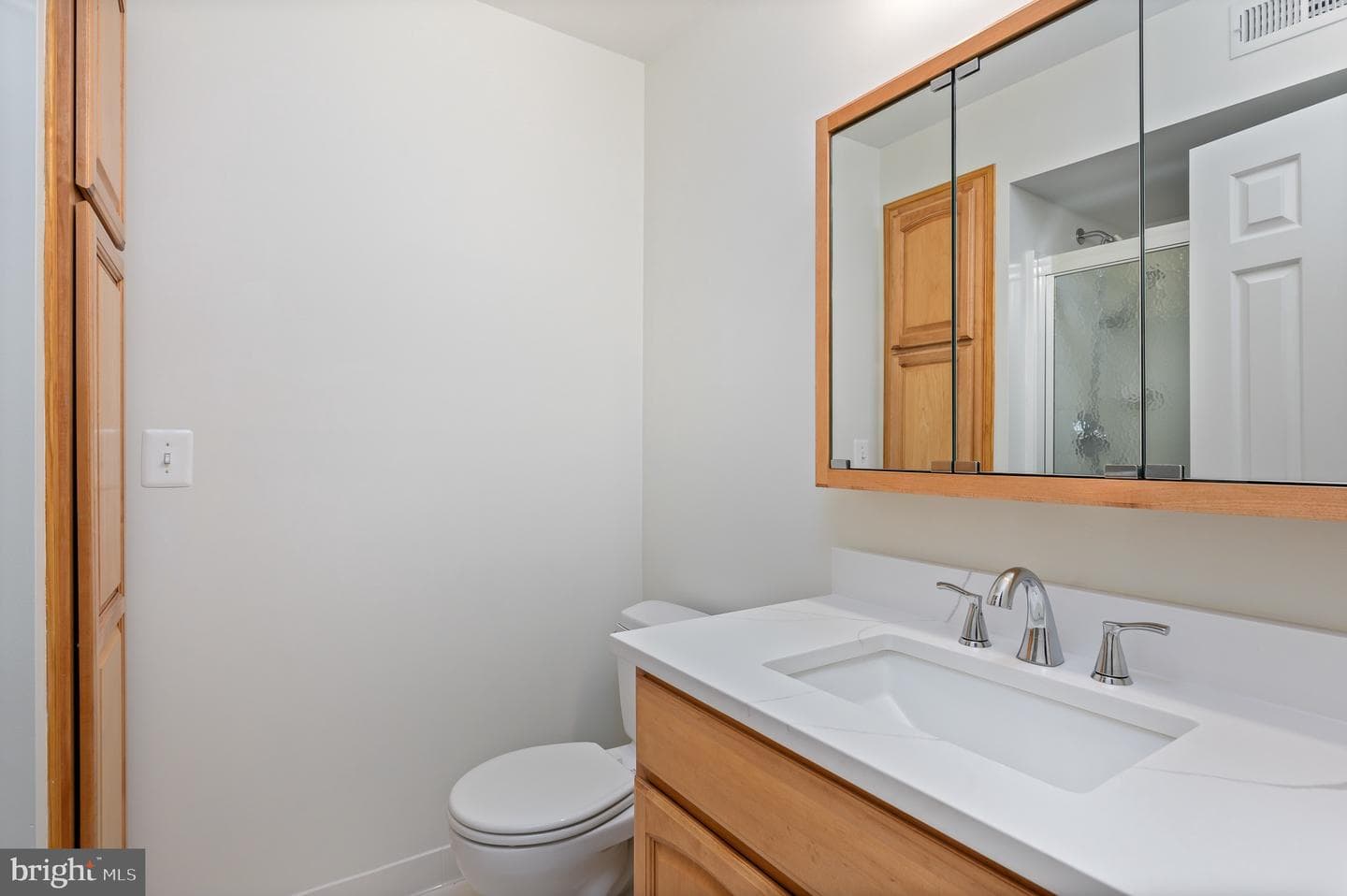 401 Spring Ridge Court photo 32