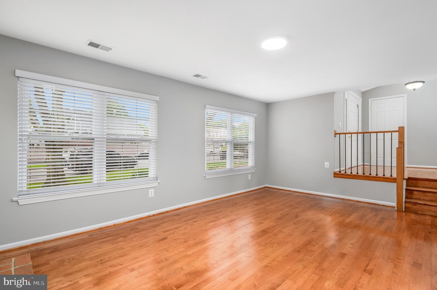 401 Spring Ridge Court photo 8