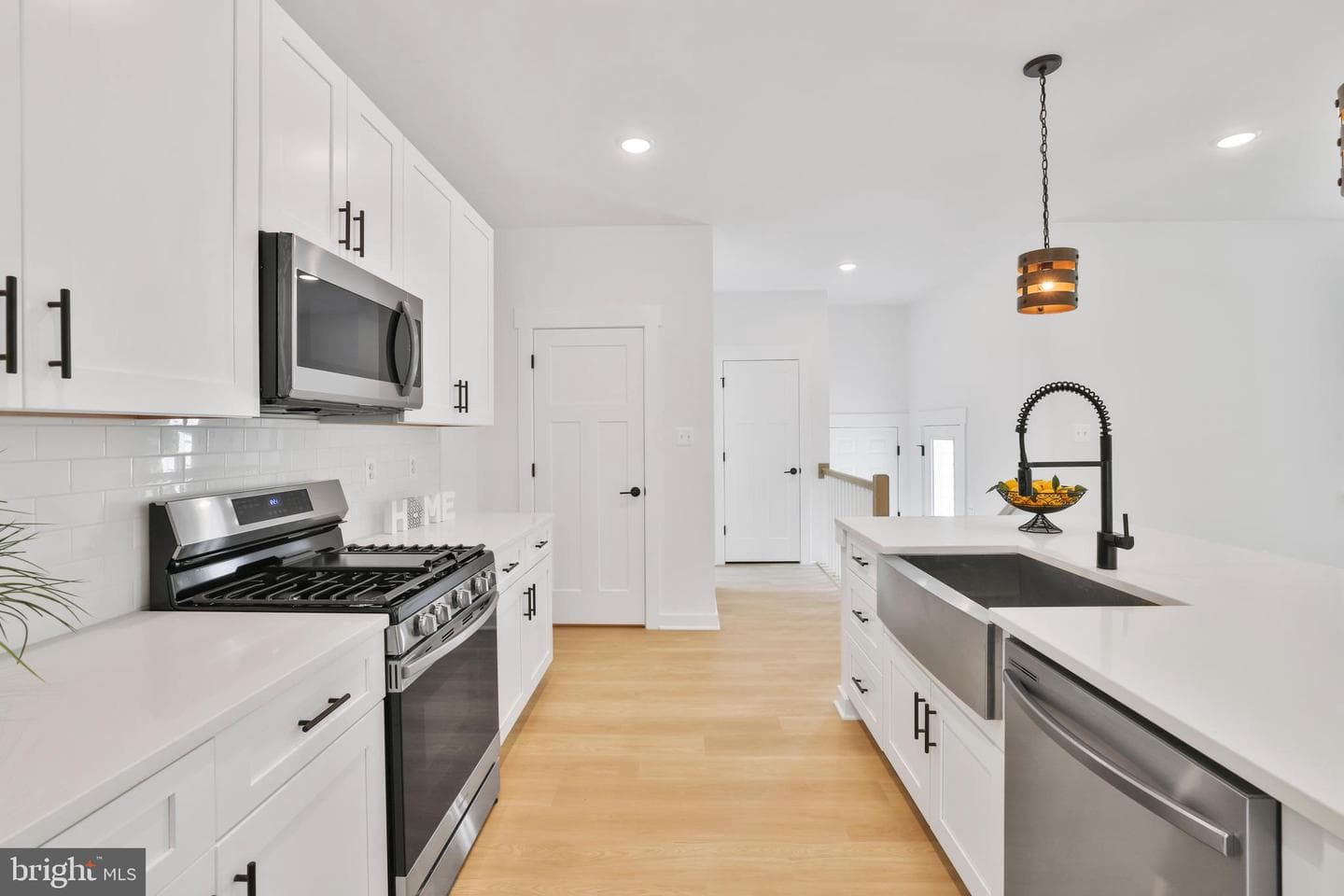 22121 St Louis Road photo 8