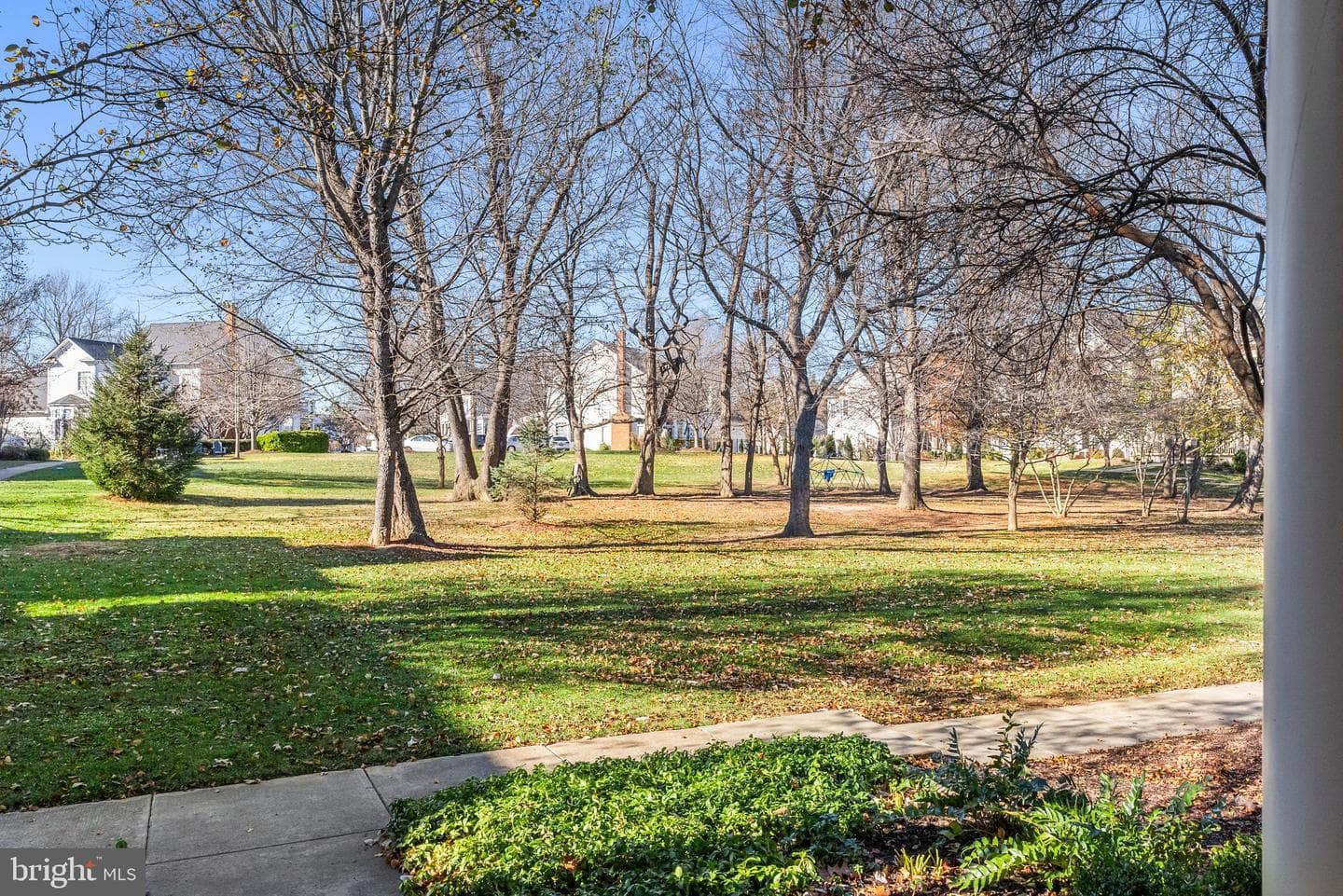 538 Gentlewood Square photo 12