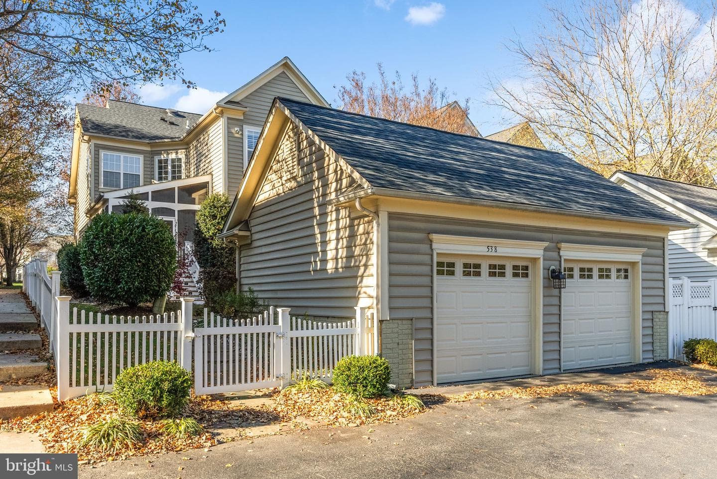 538 Gentlewood Square photo 16