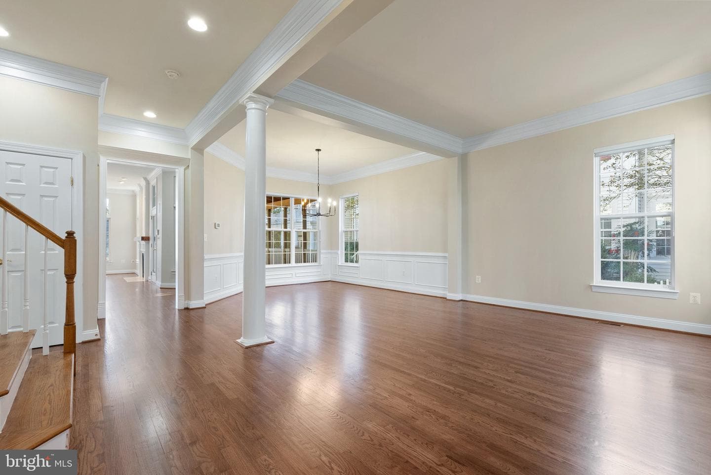 538 Gentlewood Square photo 24
