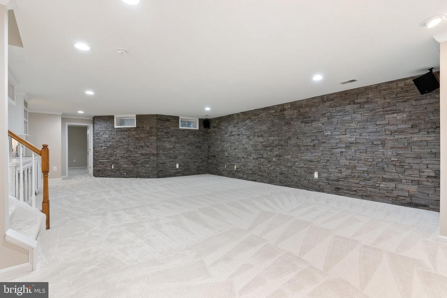 538 Gentlewood Square photo 70