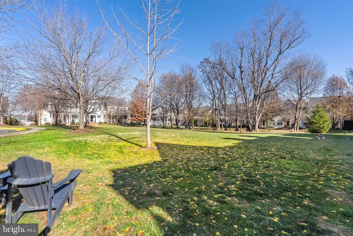 538 Gentlewood Square photo 85