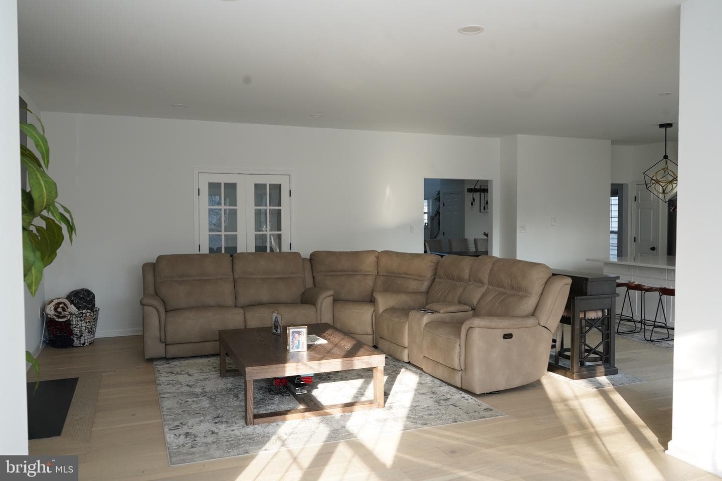208 Mayfair Drive NE photo 12