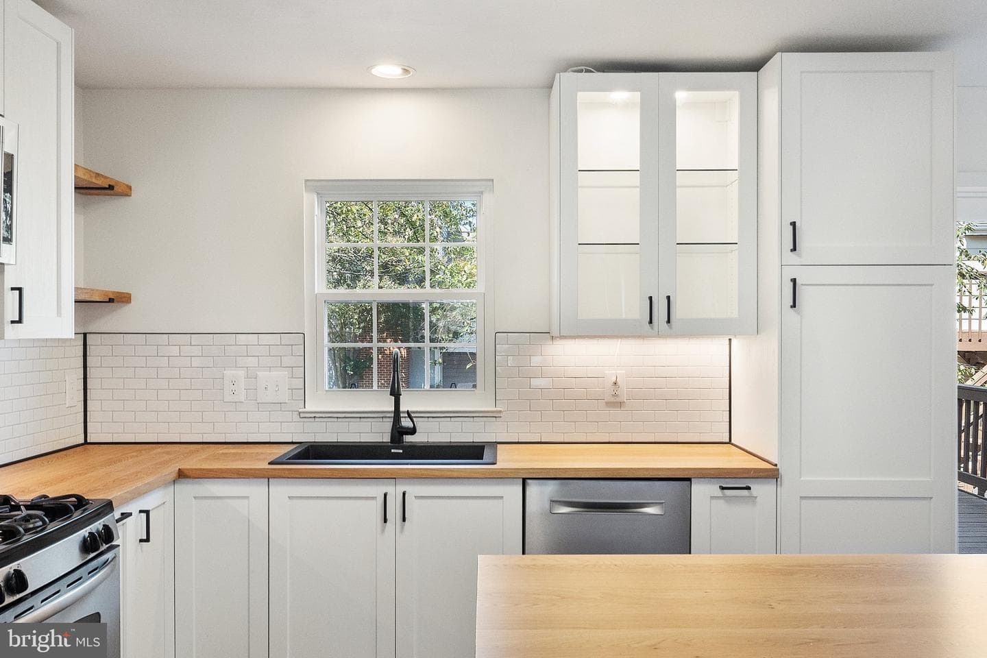 42884 Nashua Street photo 15