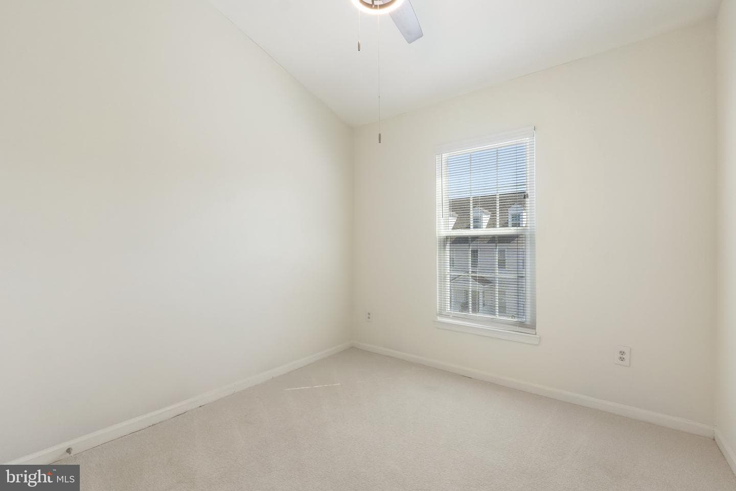 42884 Nashua Street photo 35