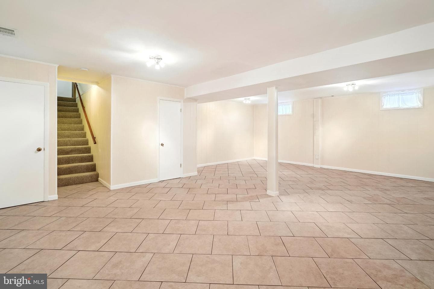 313 Belmont Place SW photo 35