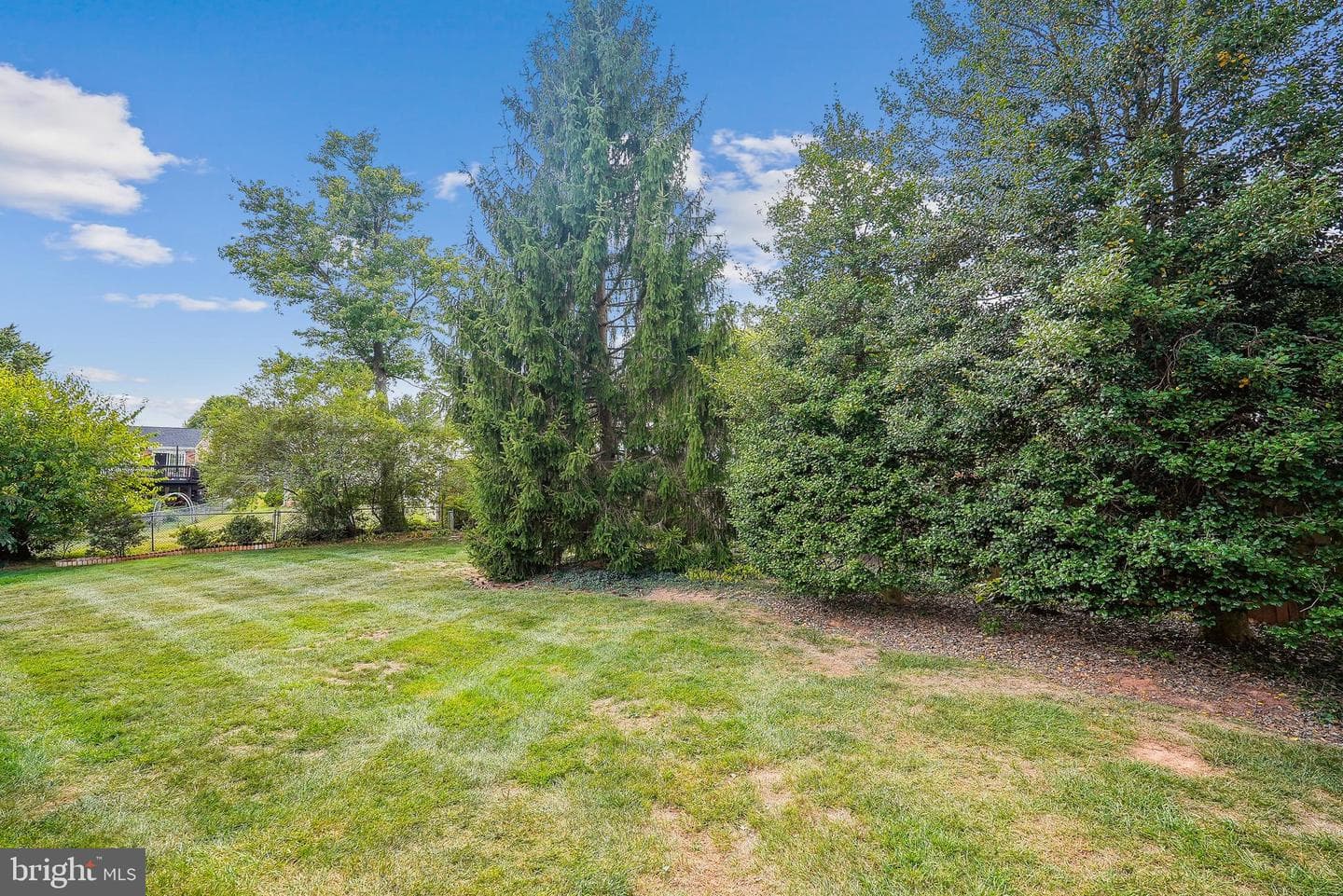 313 Belmont Place SW photo 55