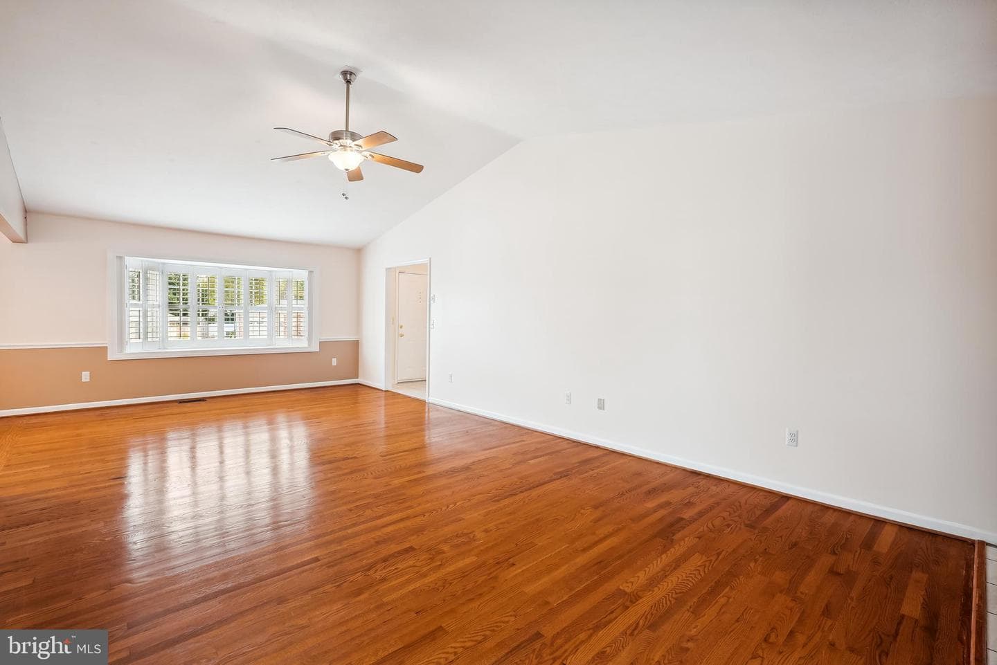 313 Belmont Place SW photo 8
