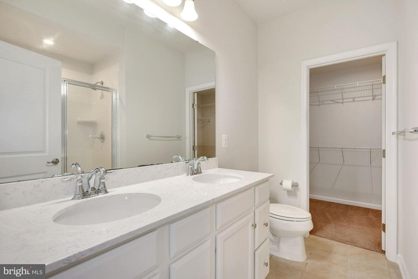 43501 Apple Orchard Square photo 17