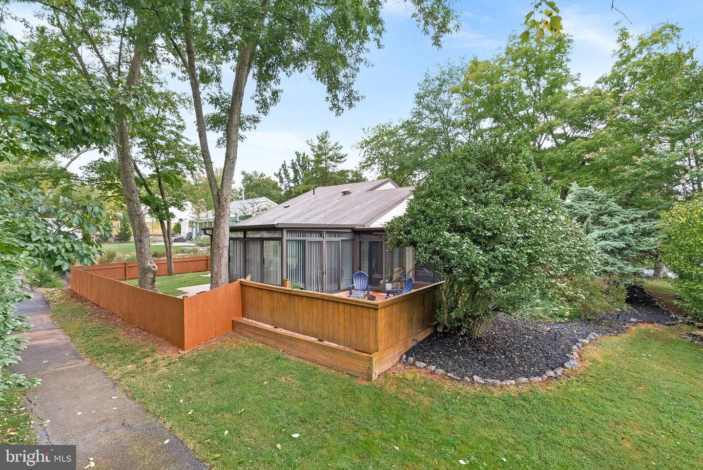 2 Middleton Lane photo 7