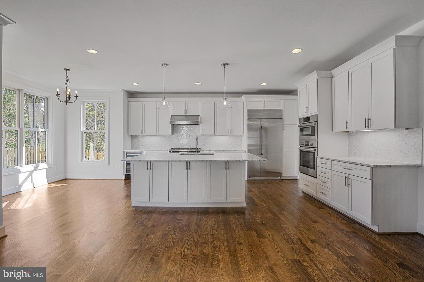 602 Martin Avenue photo 12