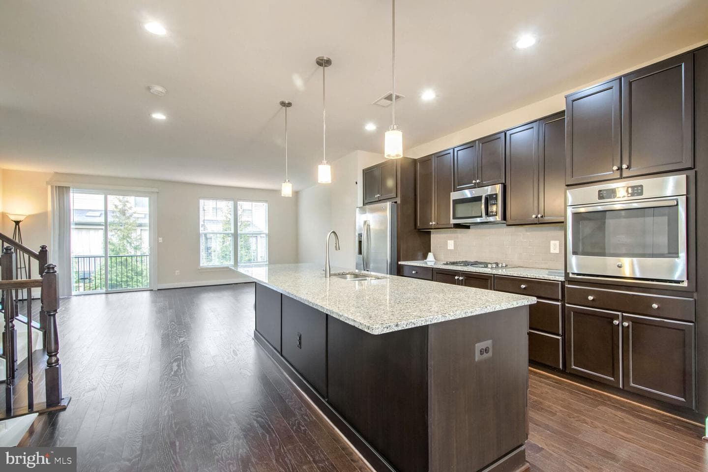 42304 Rockrimmon Terrace photo 3