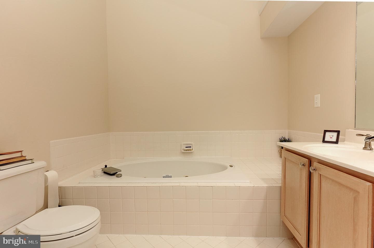 20948 Sandstone Square photo 29