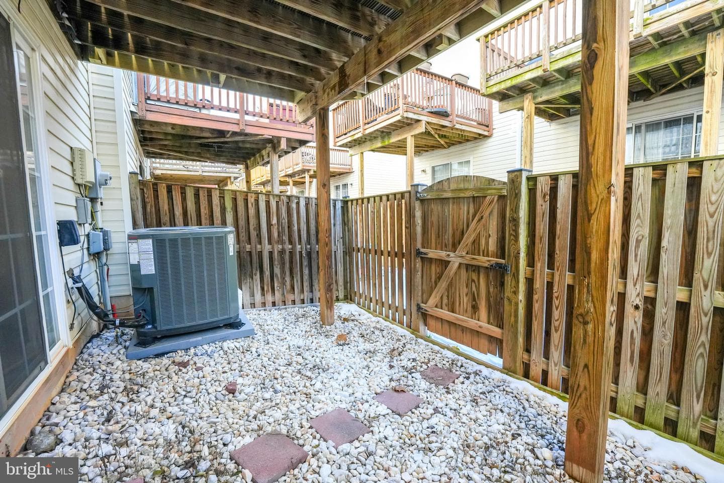 43729 Clear Lake Square photo 27