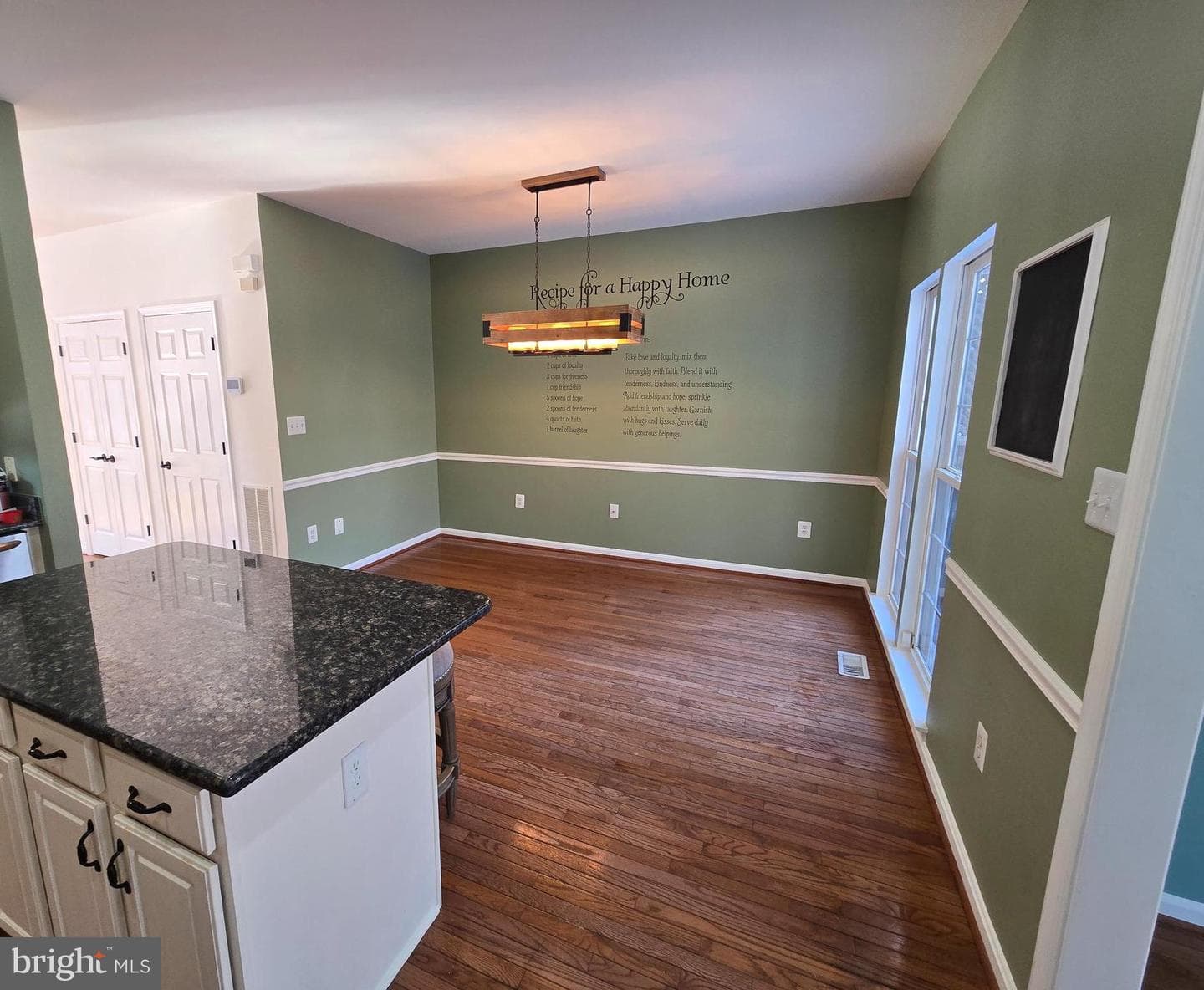 45582 Grand Central Square photo 9