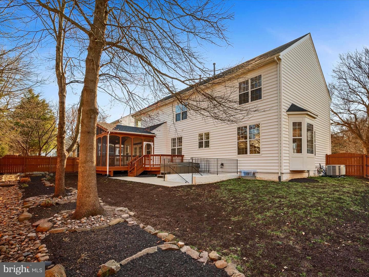 303 Lawford Drive SW photo 40