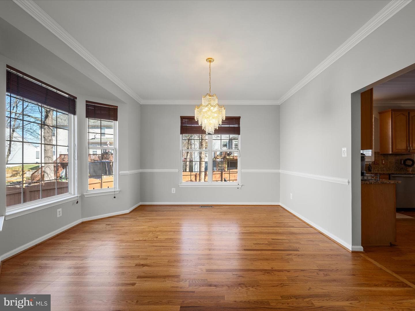 303 Lawford Drive SW photo 7